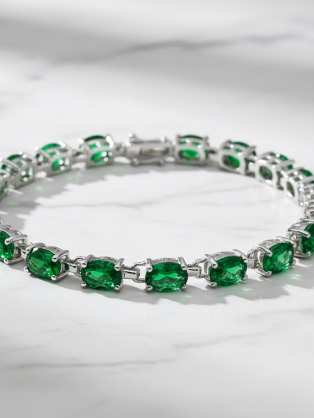 Womens Sterling Silver‎ Green Emerald Zirconia Tennis Bracelet 7.75 inches